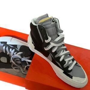 Nike Sacai x Nike Blazer Mid high-top sneakers
 |Size: US 10.5|